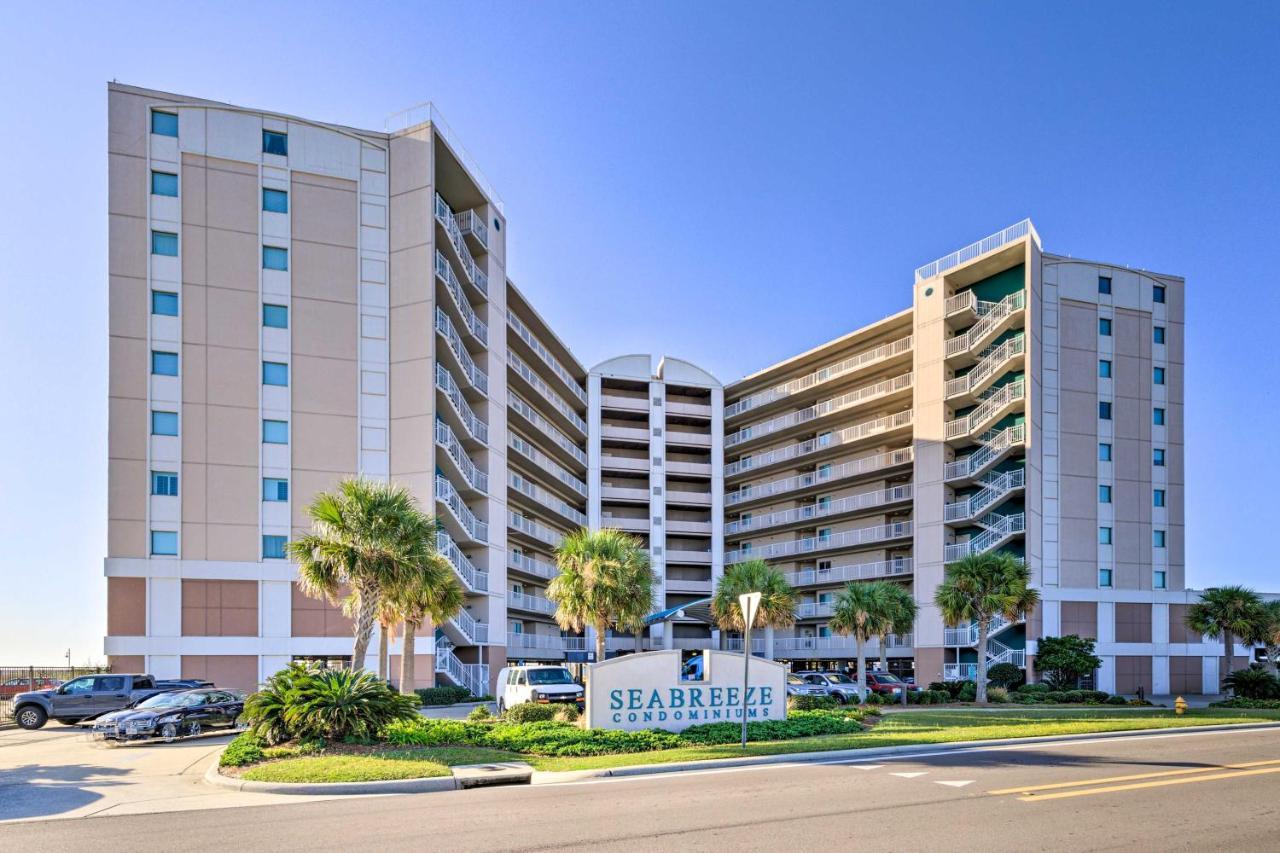 Sunny Beachfront With Amenities!