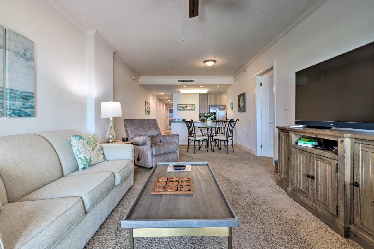 Appartement Sunny Beachfront With Amenities!